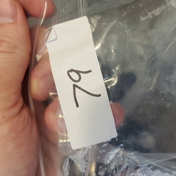 We The Free Skinny Jeans Ripped Knee Raw Hem High Rise Ankle Button Fly Women 26 - Picture 11 of 11